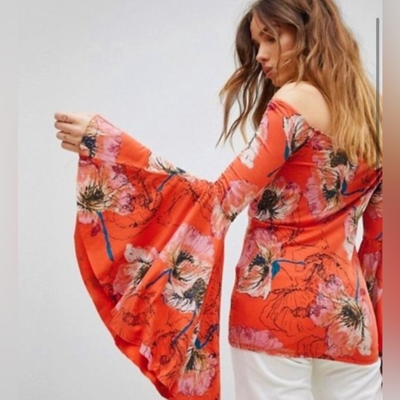 We The Free Floral Off Shoulder Bell Sleeve Top S Coral Boho Free People Style - Picture 8 of 12